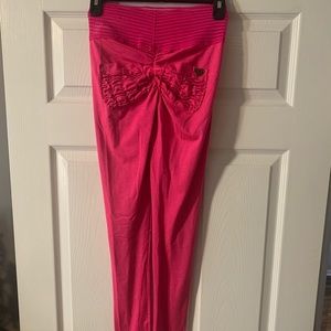 Cute Booty Lounge Hot Pink leggings